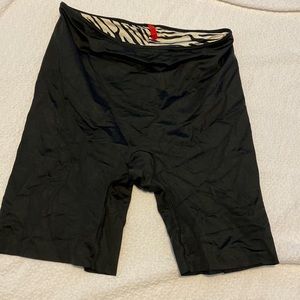Mid thigh Spanx Shorts Shapewear XL